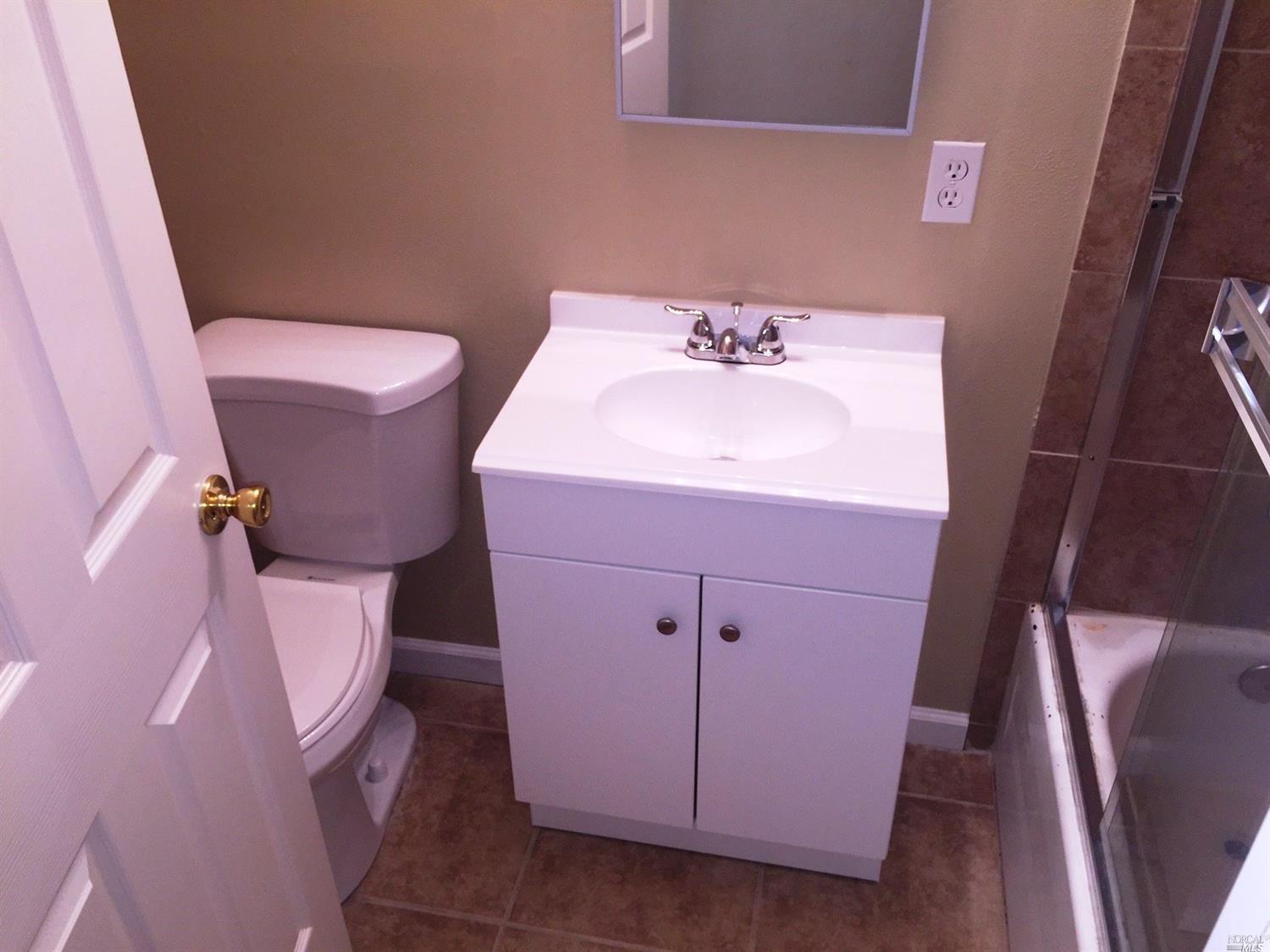 208 Juniper St, Vacaville, CA 95688 photo 7