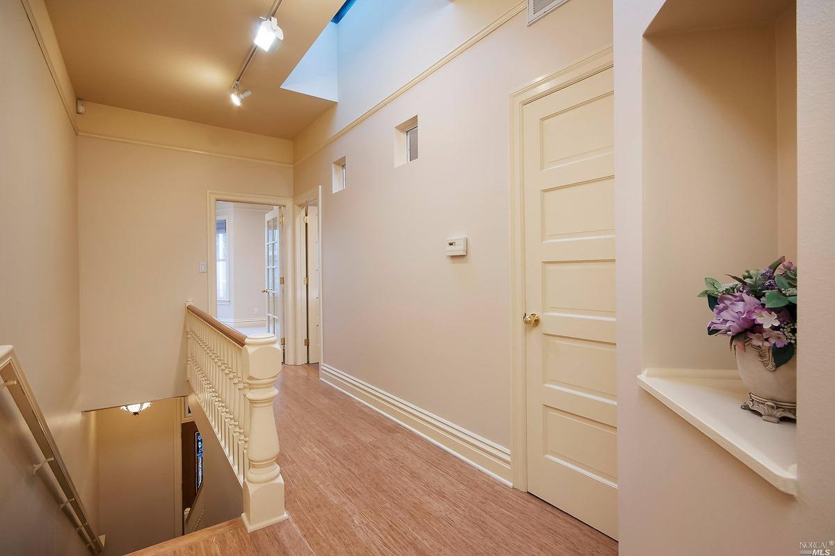 1217 Clay St, San Francisco, CA 94108 photo 10