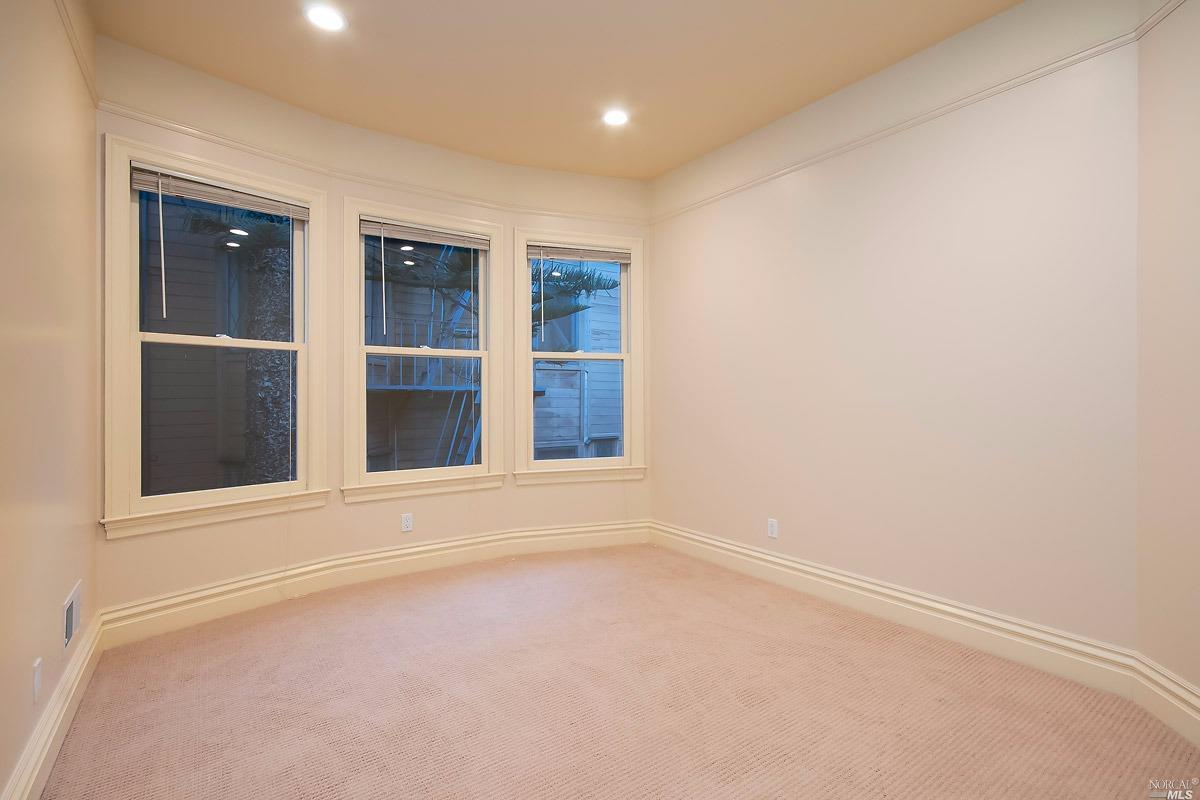 1217 Clay St, San Francisco, CA 94108 photo 15