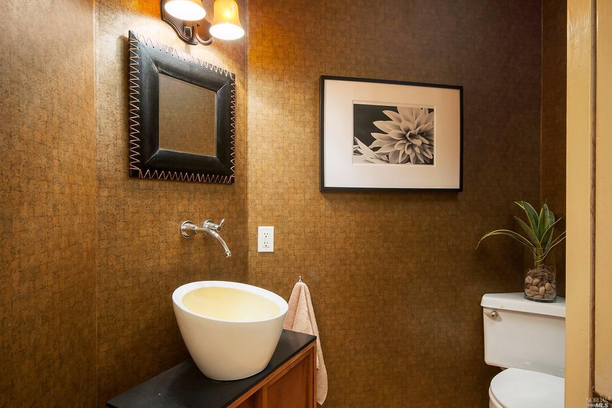 1217 Clay St, San Francisco, CA 94108 photo 9