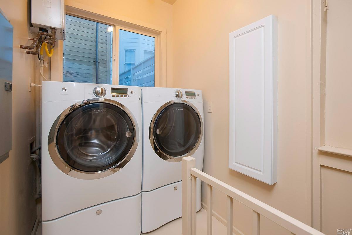1217 Clay St, San Francisco, CA 94108 photo 22