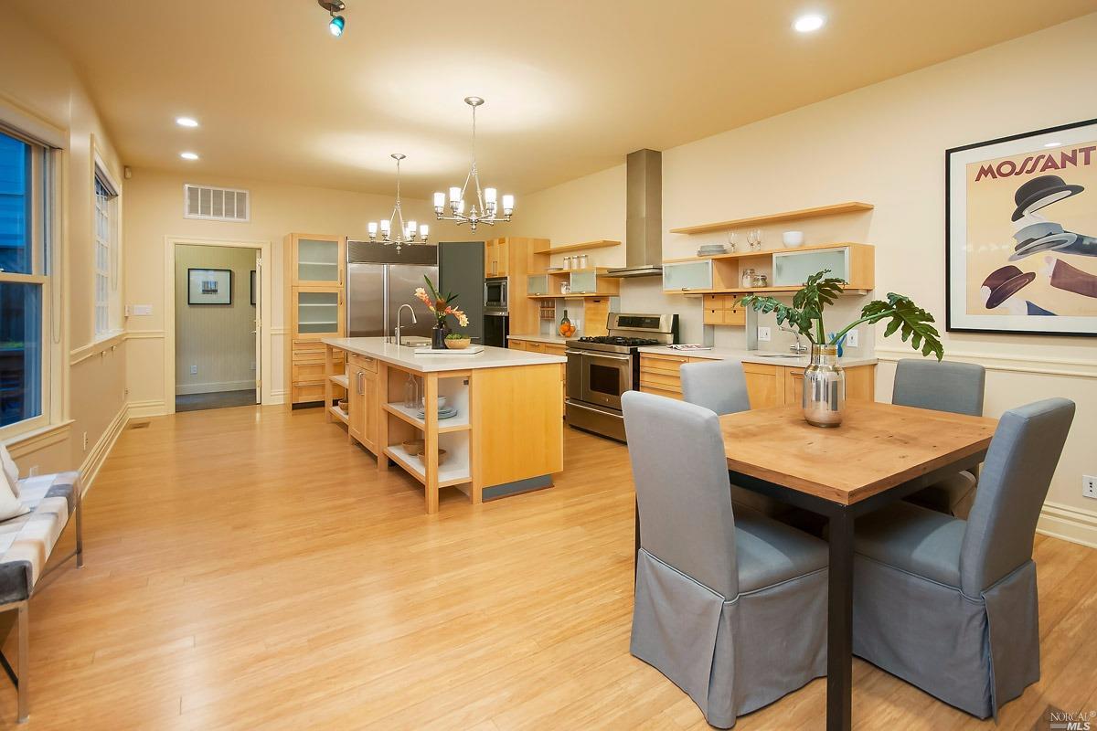 1217 Clay St, San Francisco, CA 94108 photo 2