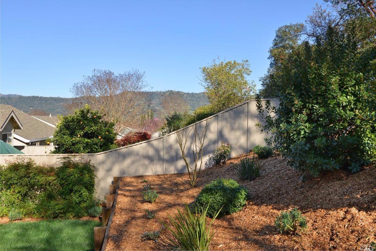 247 Red Mountain Dr, Cloverdale, CA 95425 photo 11