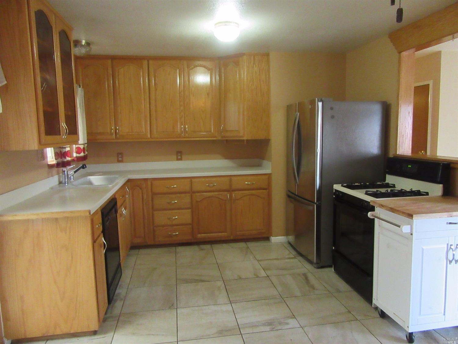 1052 Poplar Ave, Willits, CA 95490 photo 4