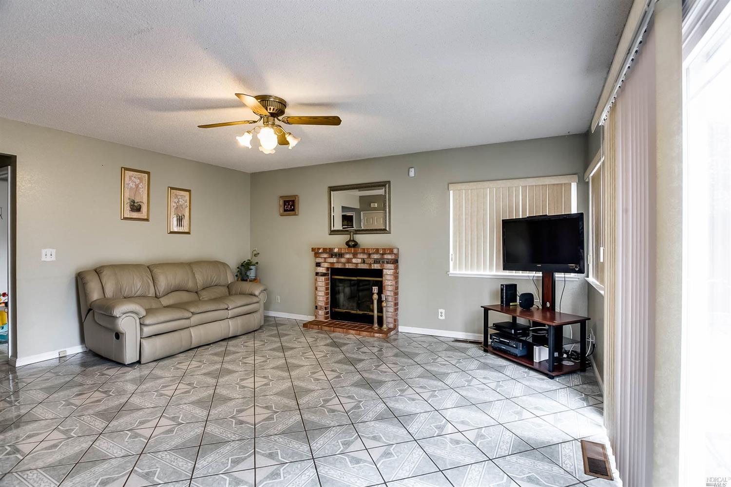 3024 Evergreen Dr, Fairfield, CA 94533 photo 13