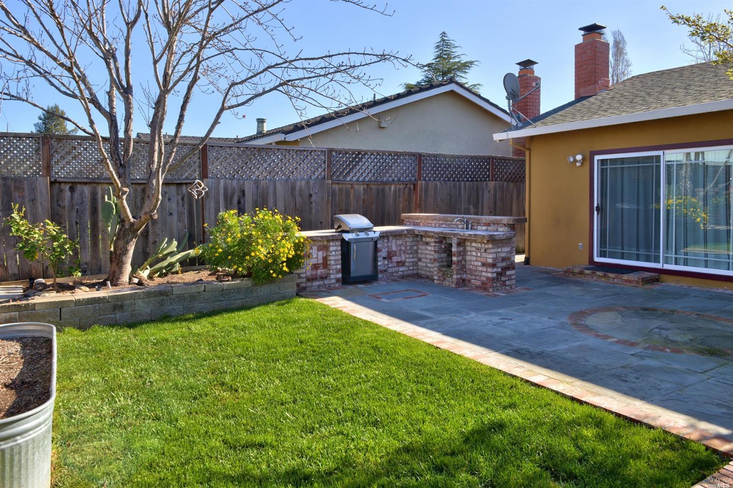 1637 E Madison St, Petaluma, CA 94954 photo 17