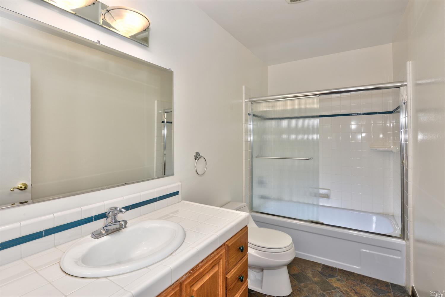 1637 E Madison St, Petaluma, CA 94954 photo 11