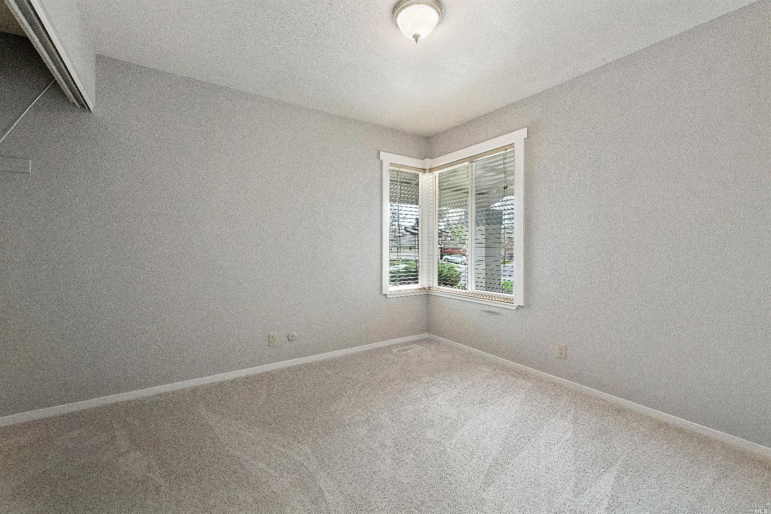 958 Buckingham Dr, Windsor, CA 95492 photo 18