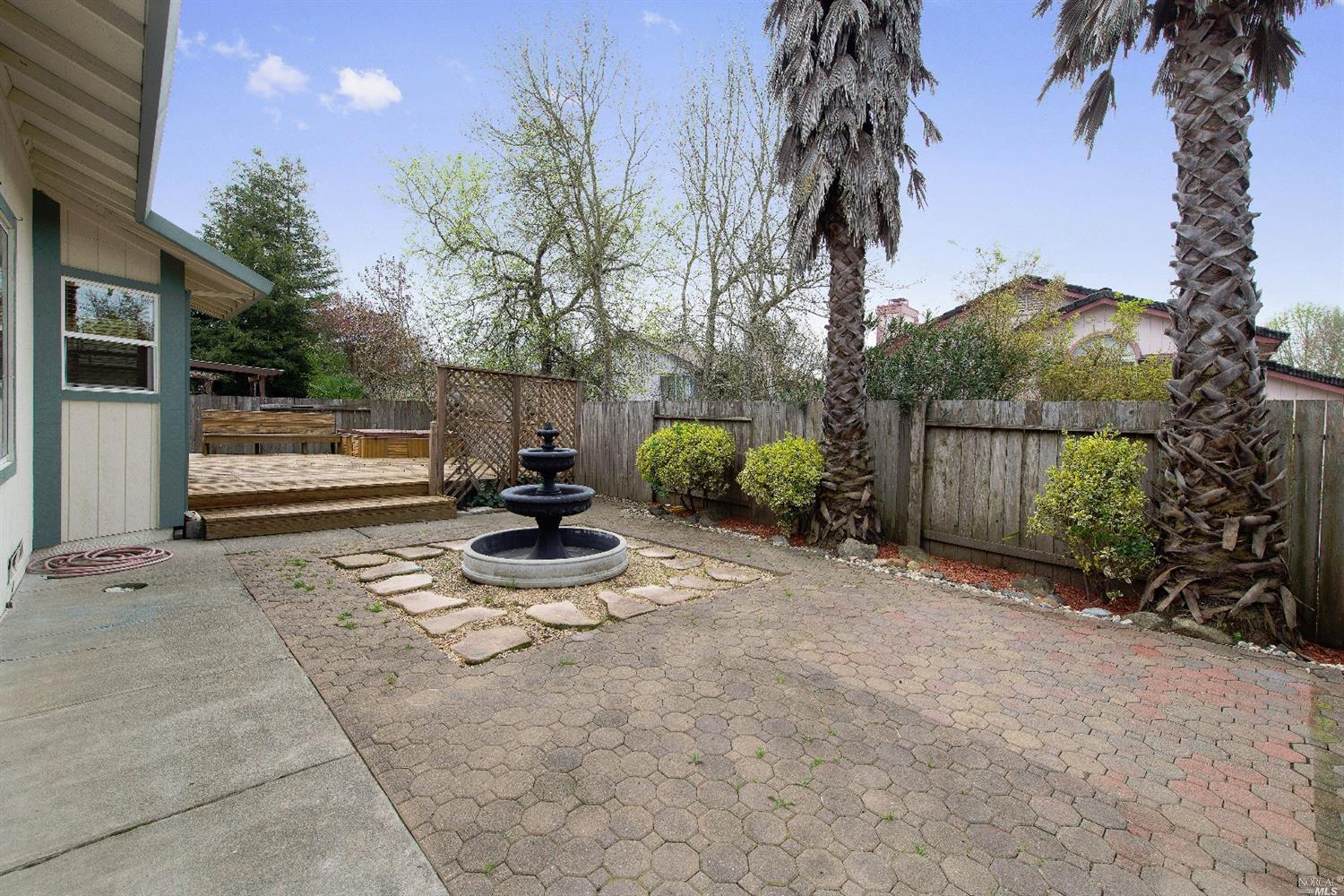 958 Buckingham Dr, Windsor, CA 95492 photo 28