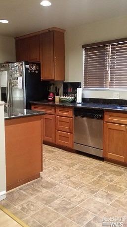 413 Pomona Ave, Vallejo, CA 94589 photo 5