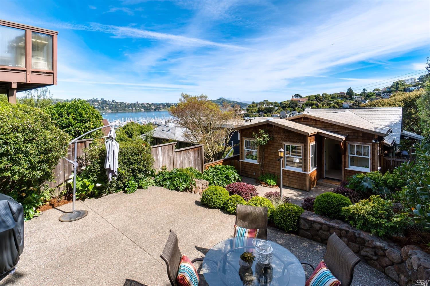 622 Locust St, Sausalito, CA 94965 photo 2