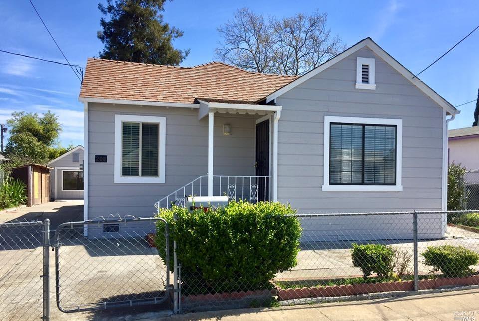 208 Roney Ave, Vallejo, CA 94590 photo 2