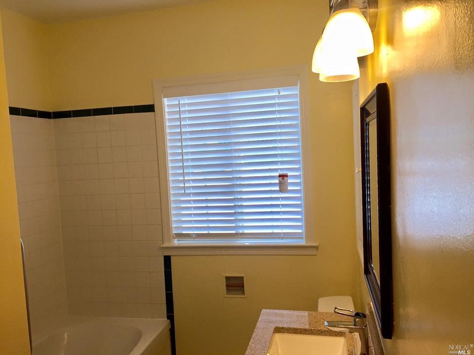 208 Roney Ave, Vallejo, CA 94590 photo 26