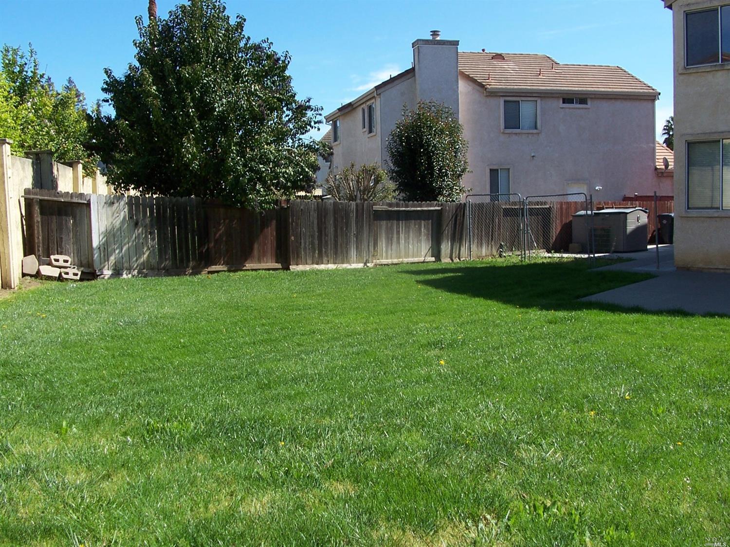 2878 Conifer Dr, Fairfield, CA 94533 photo 3