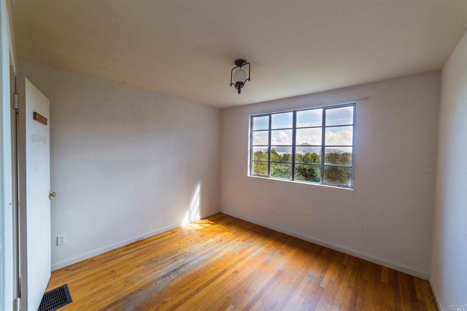 110 4th St, Sausalito, CA 94965 photo 8