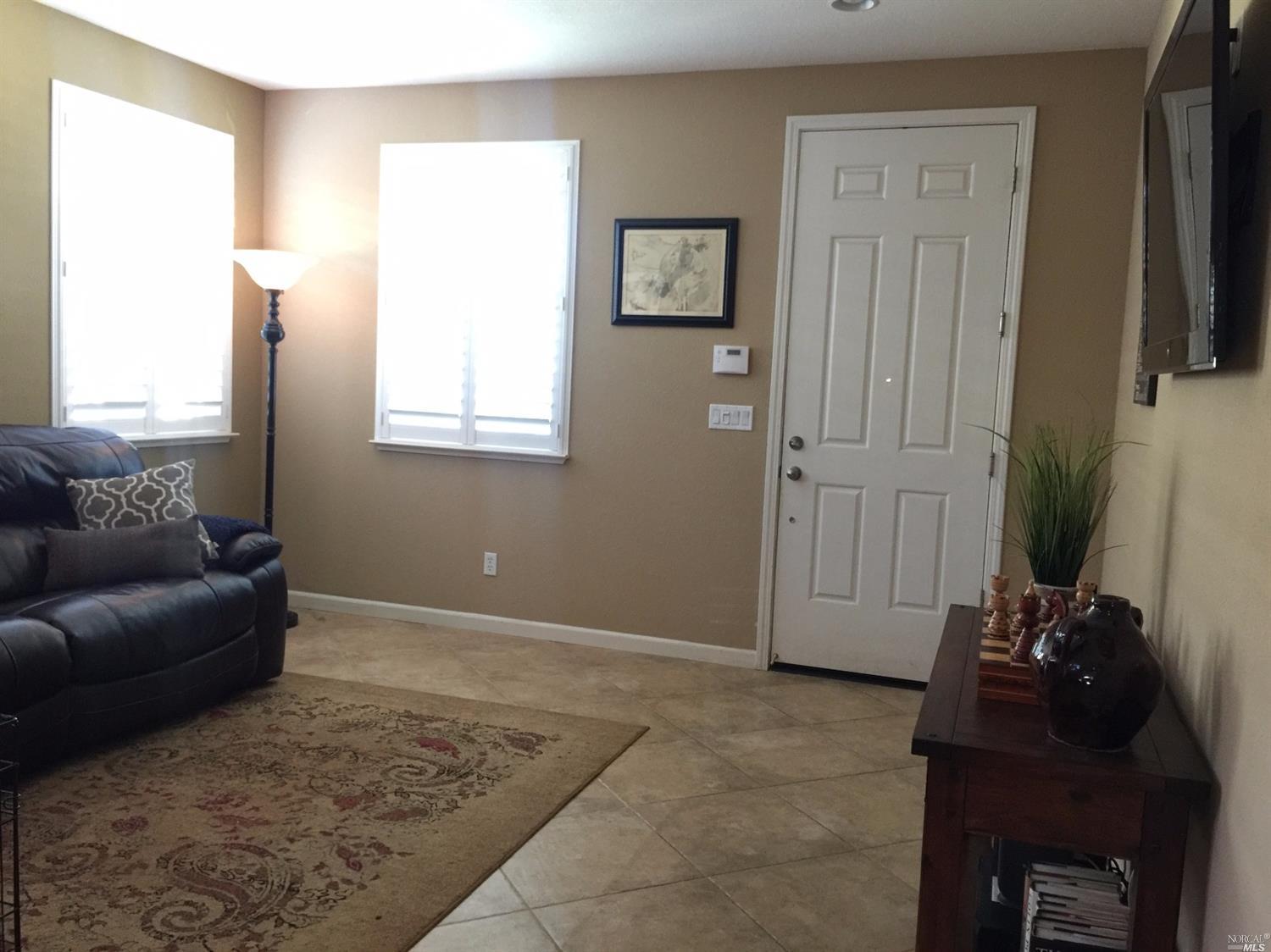 2113 Percheron Dr, Fairfield, CA 94534 photo 3
