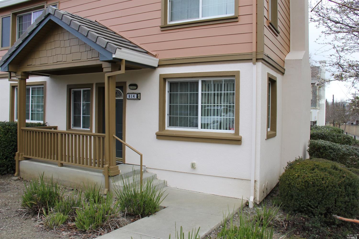 614 Daniels Ave, Vallejo, CA 94590 photo 2