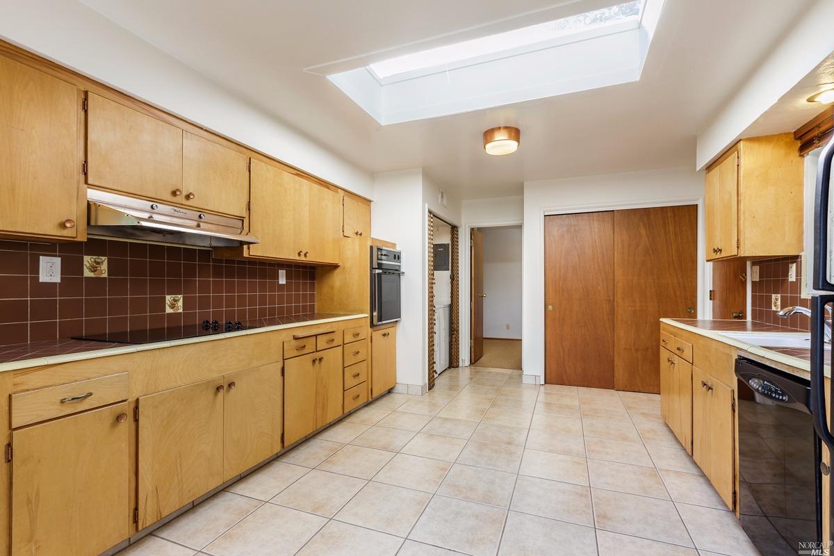 23 Crescent Ave, Sausalito, CA 94965 photo 4