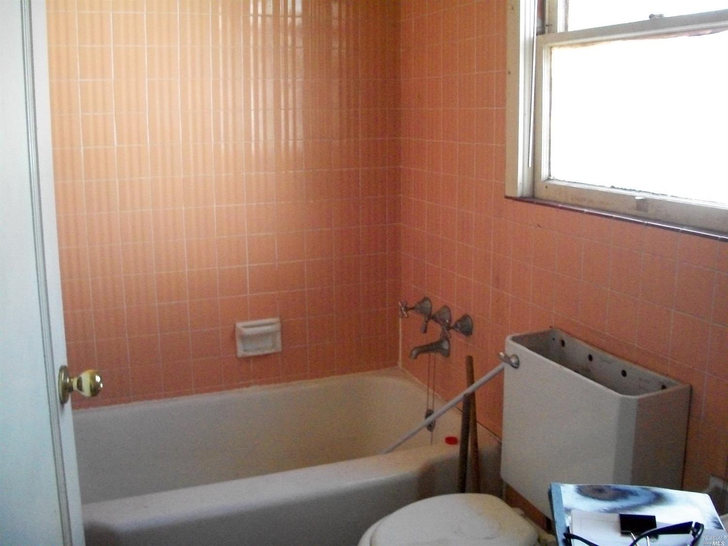 Undisclosed, Vallejo, CA 94590 photo 12