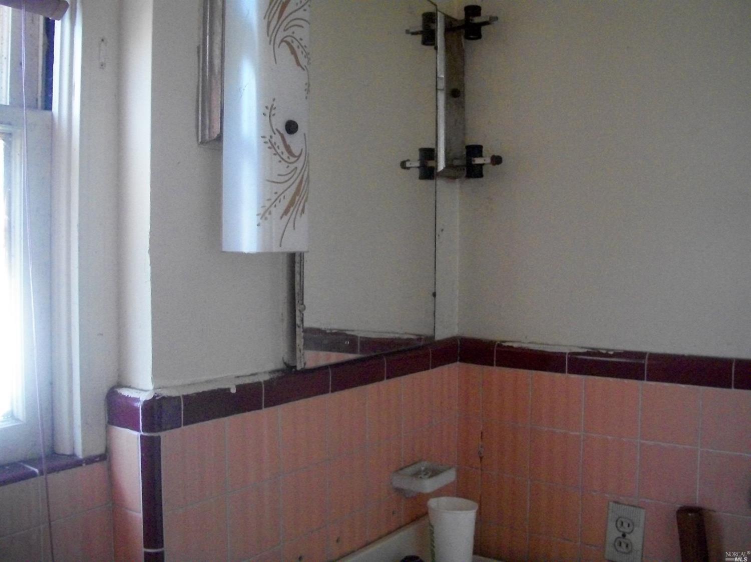 Undisclosed, Vallejo, CA 94590 photo 13