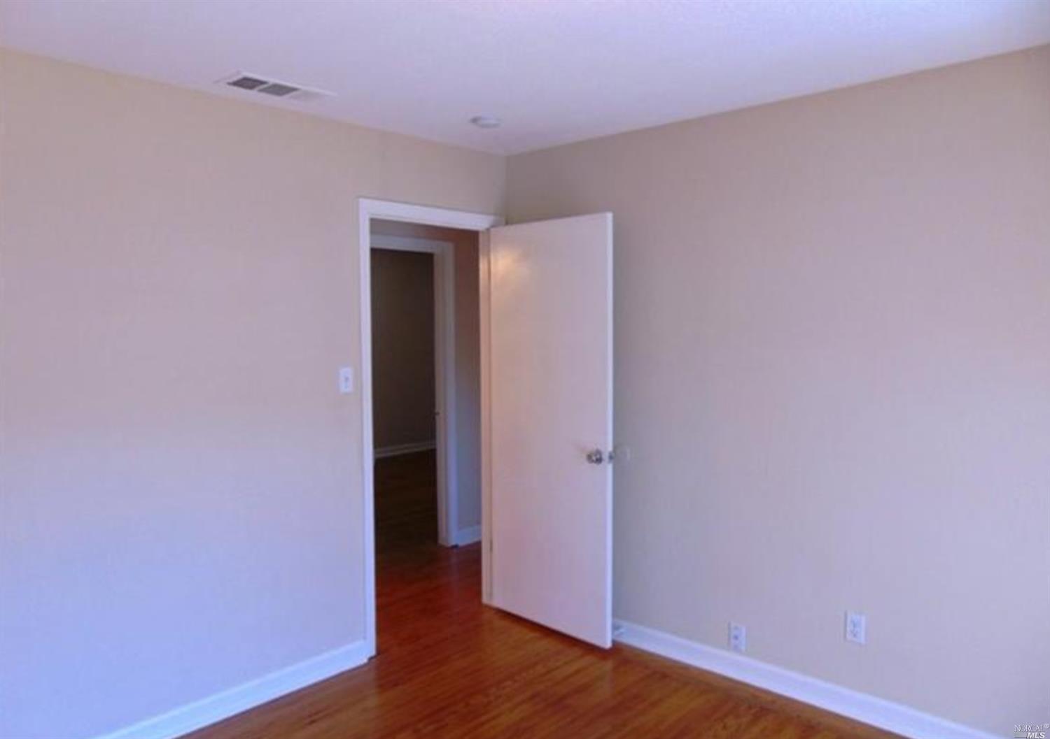 376 Pepper Dr, Vallejo, CA 94589 photo 14