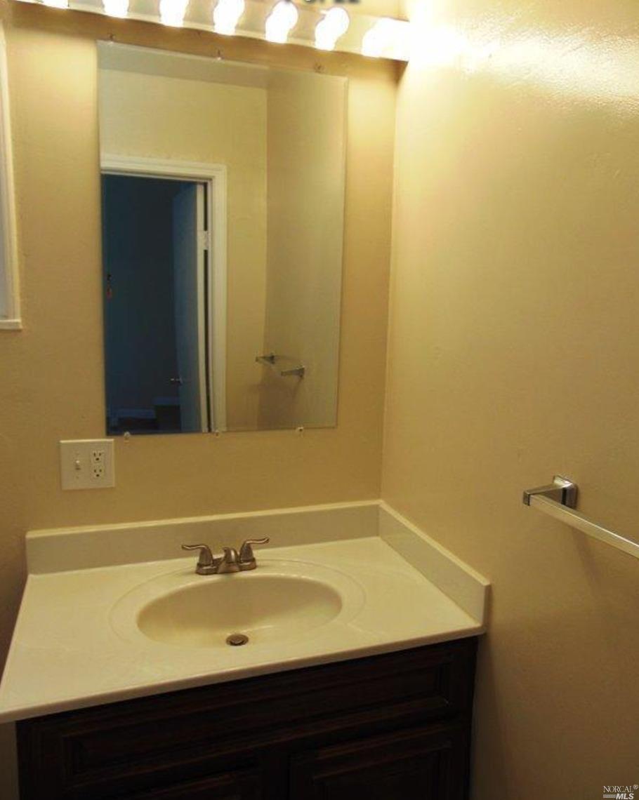 376 Pepper Dr, Vallejo, CA 94589 photo 8