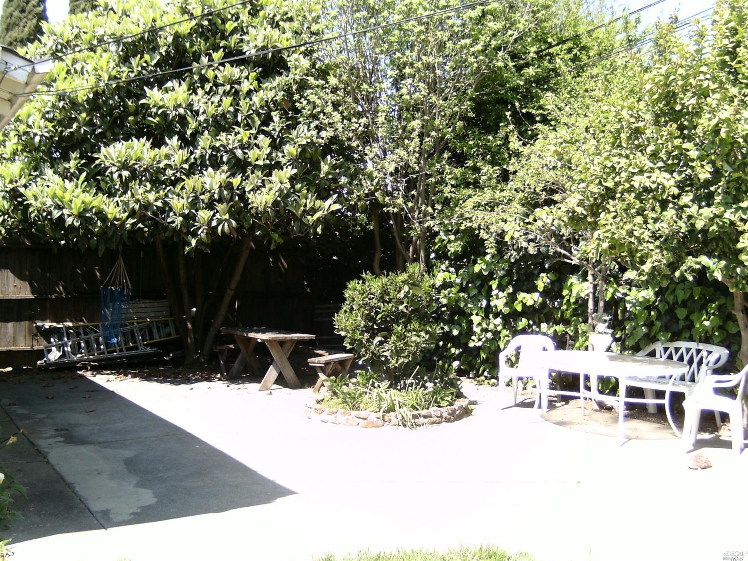 126 Violet Dr, Vallejo, CA 94589 photo 11