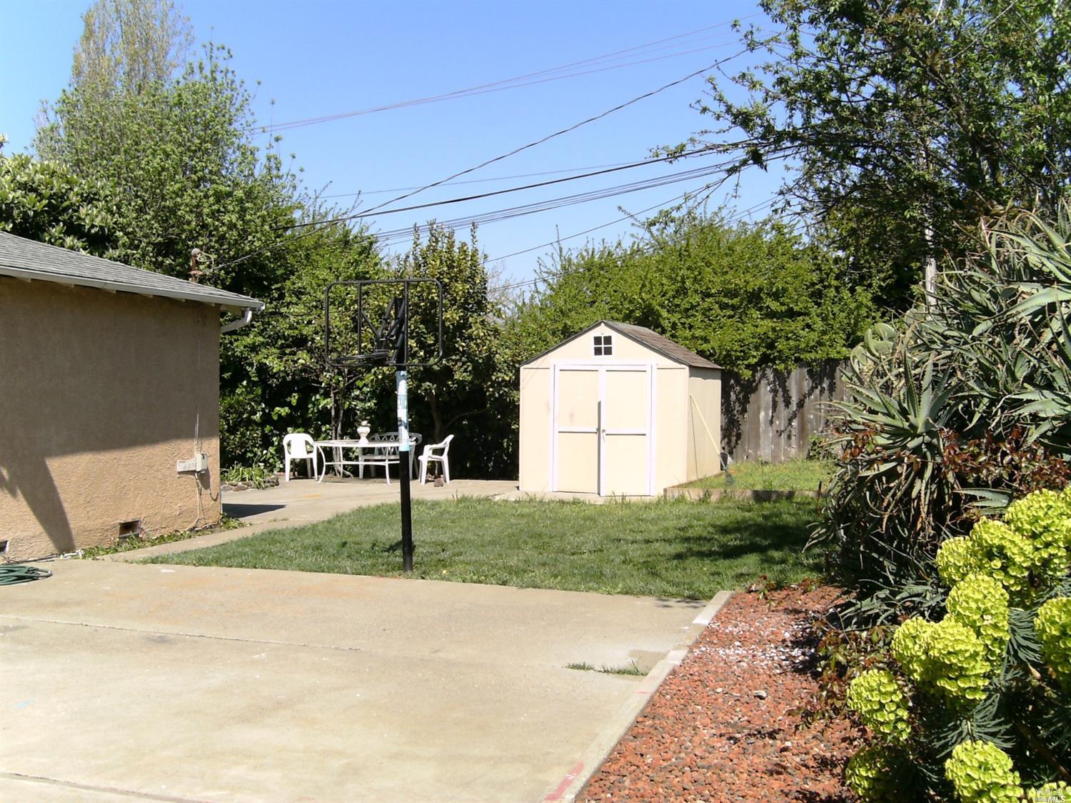 126 Violet Dr, Vallejo, CA 94589 photo 10