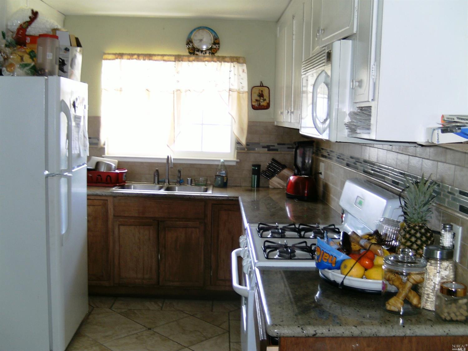 126 Violet Dr, Vallejo, CA 94589 photo 8