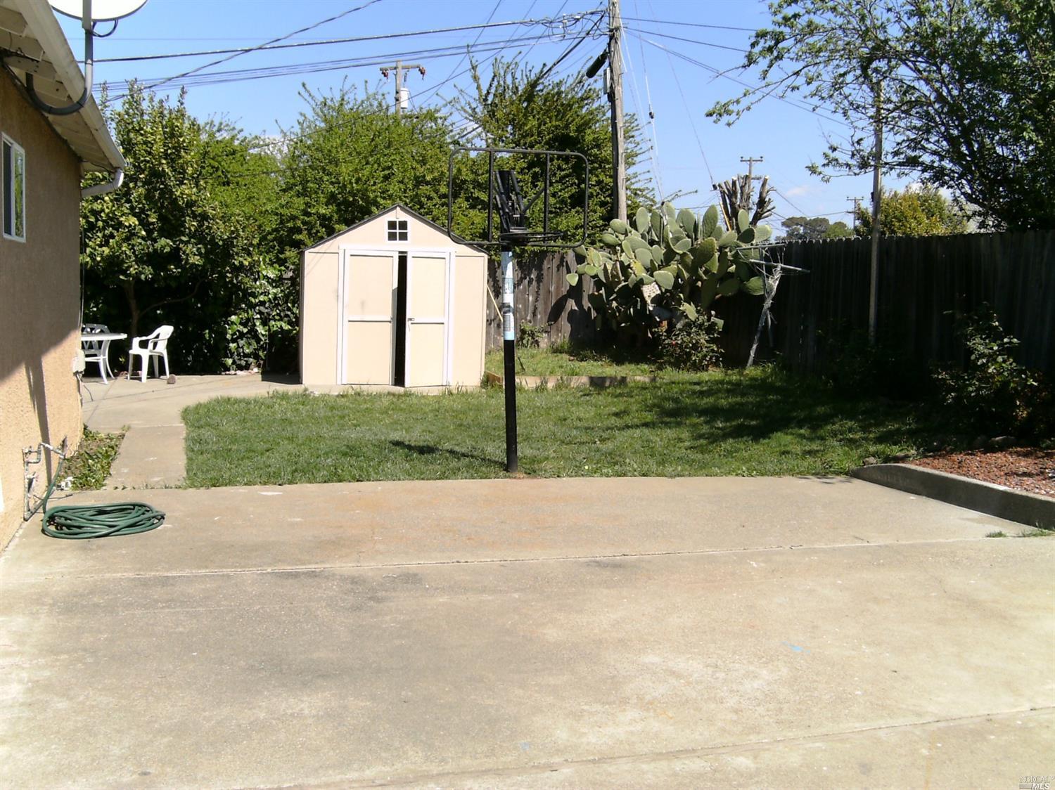 126 Violet Dr, Vallejo, CA 94589 photo 9