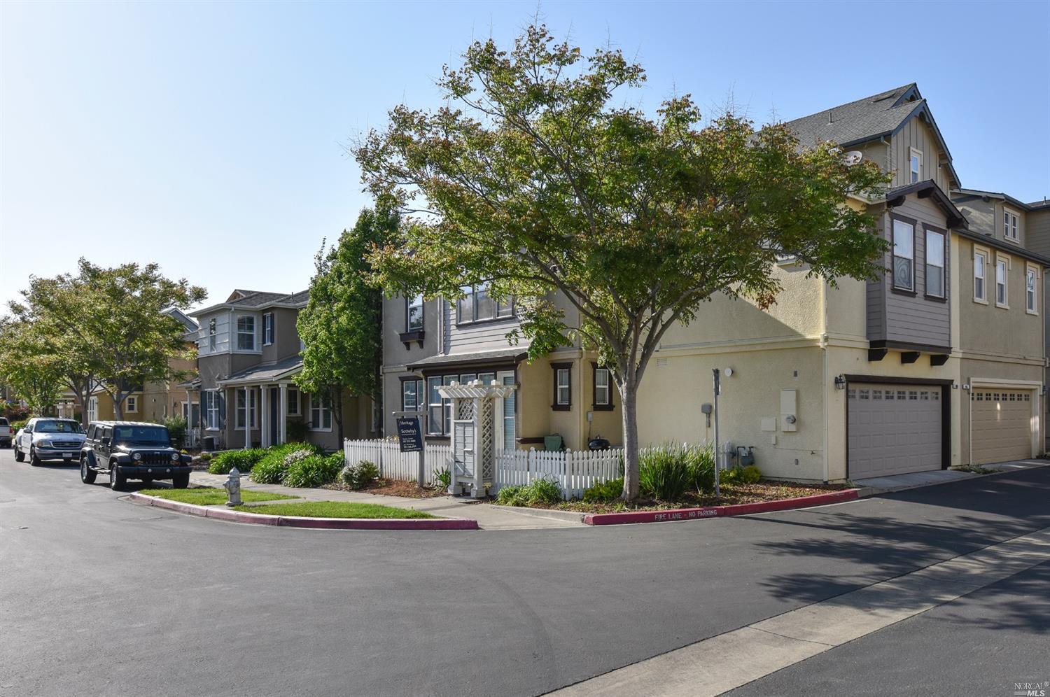 865 Citation Ct, Napa, CA 94559 photo 2