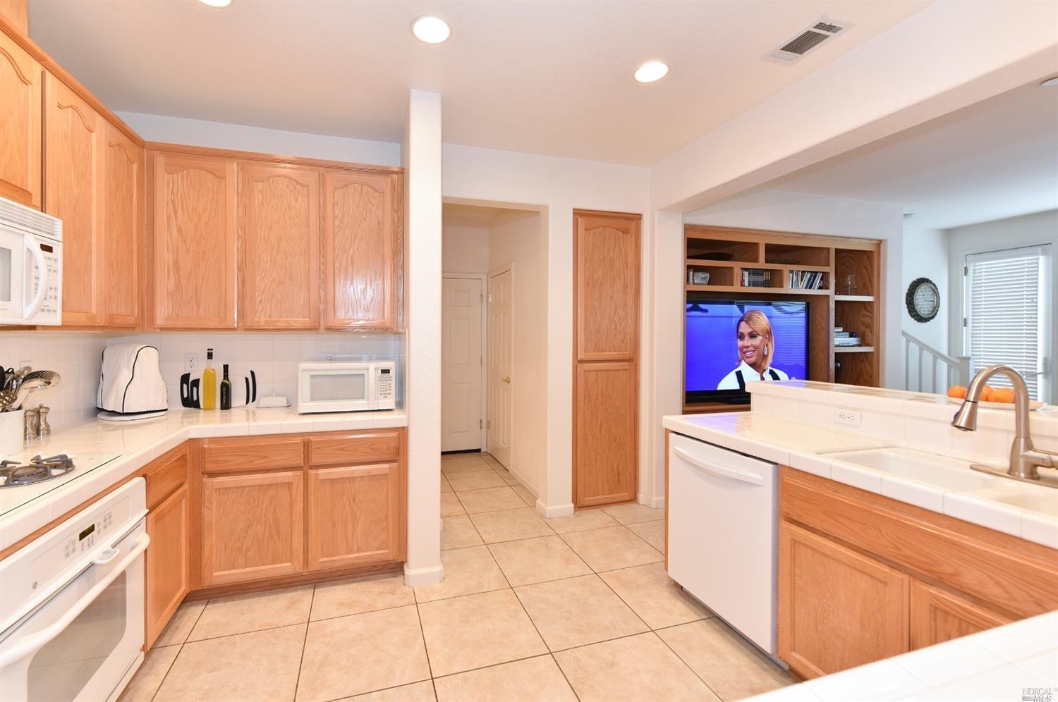 865 Citation Ct, Napa, CA 94559 photo 9
