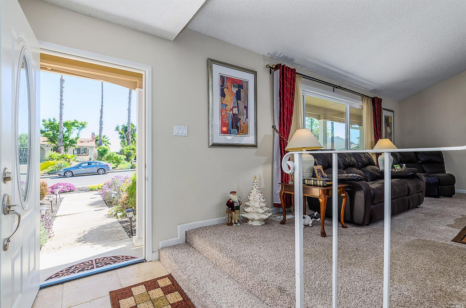 140 Lexington Dr, Vallejo, CA 94591 photo 5