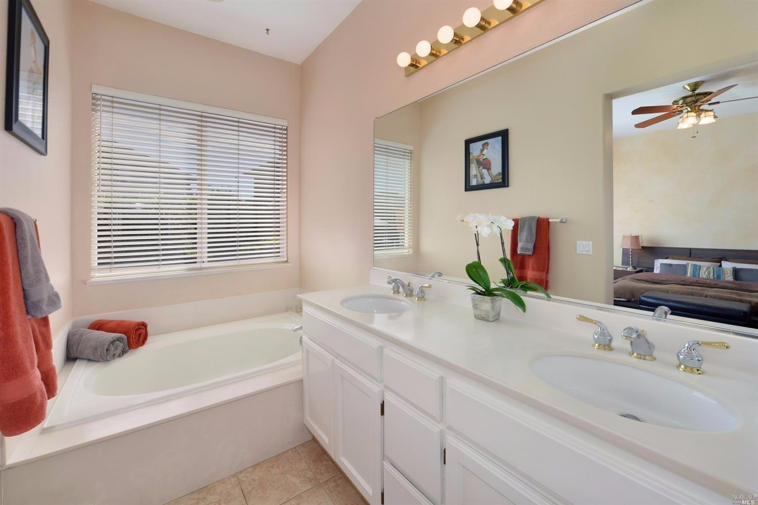 9114 Saint James Pl, Windsor, CA 95492 photo 16