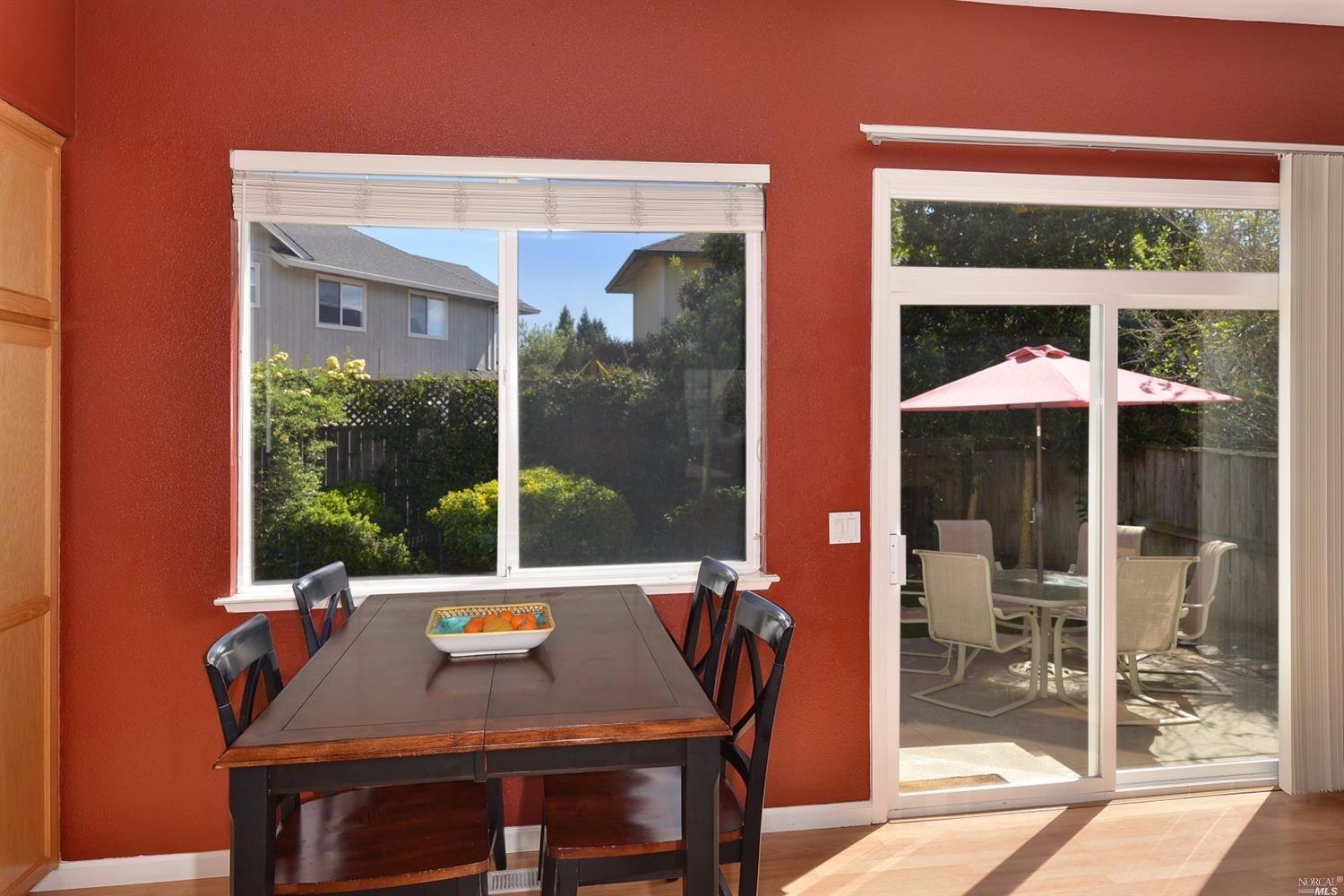 9114 Saint James Pl, Windsor, CA 95492 photo 14