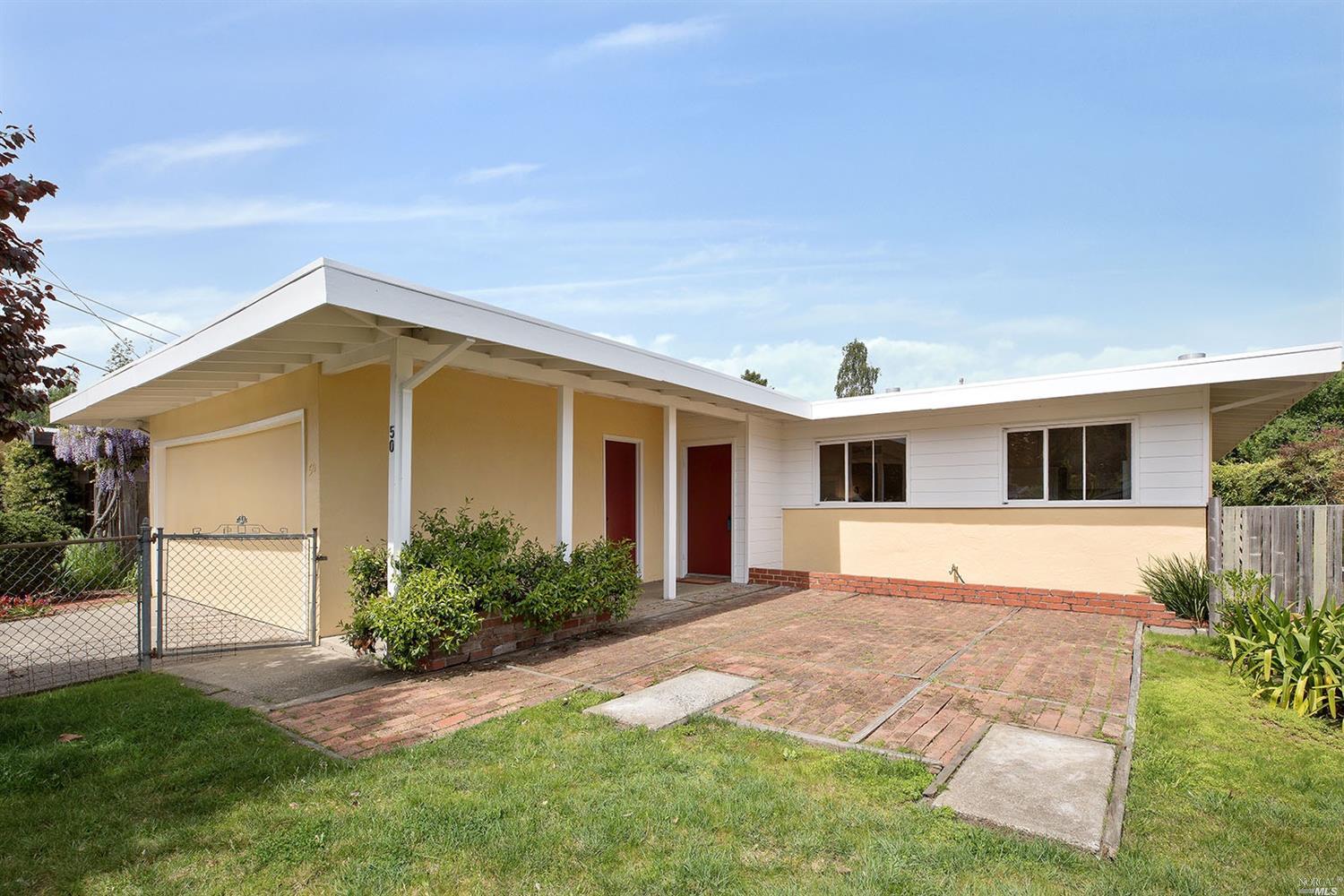 50 Meadow Dr, Mill Valley, CA 94941 photo 2