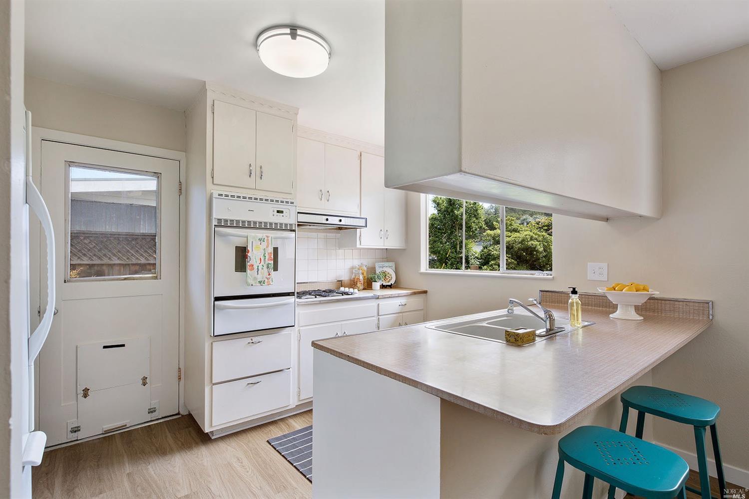 50 Meadow Dr, Mill Valley, CA 94941 photo 9