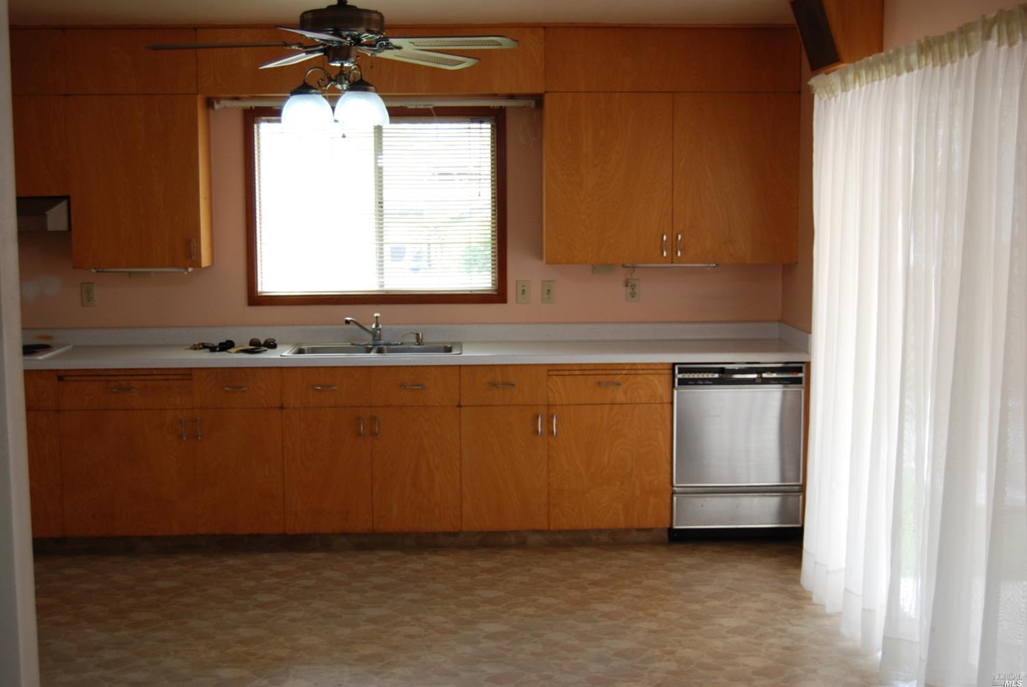 2525 Tennessee St, Vallejo, CA 94591 photo 10
