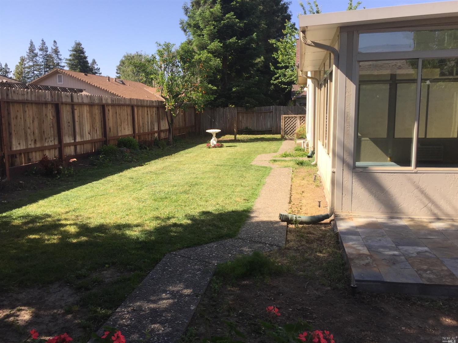 1195 Parkgreen Dr, Dixon, CA 95620 photo 32