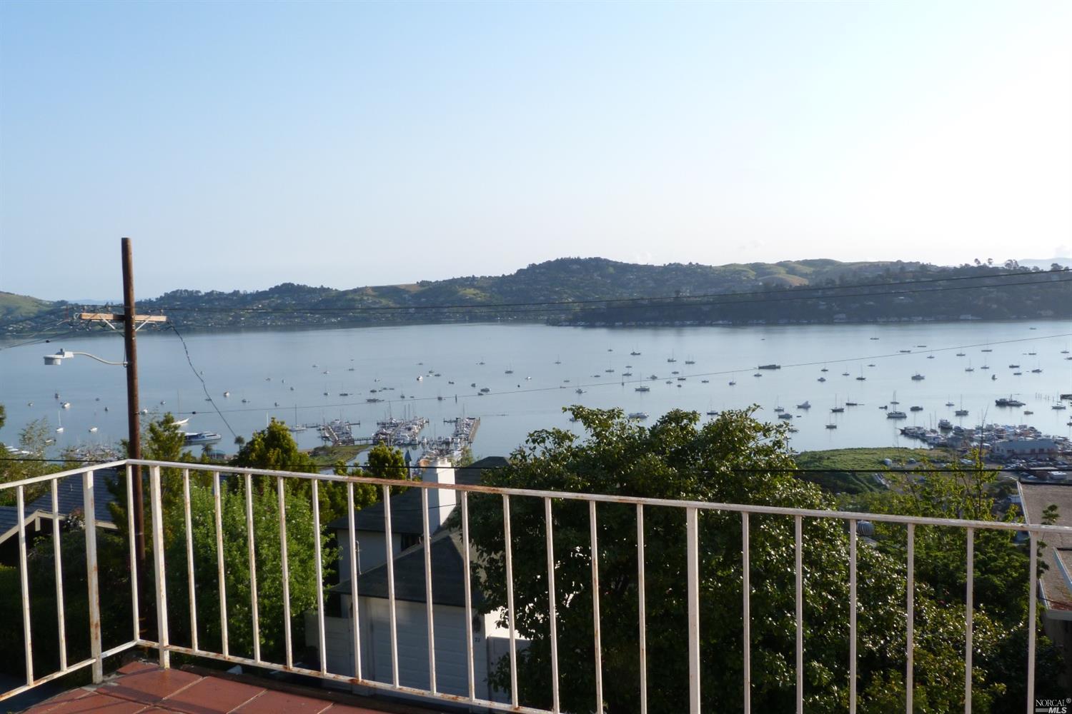 3 Wray Ave, Sausalito, CA 94965 photo 3