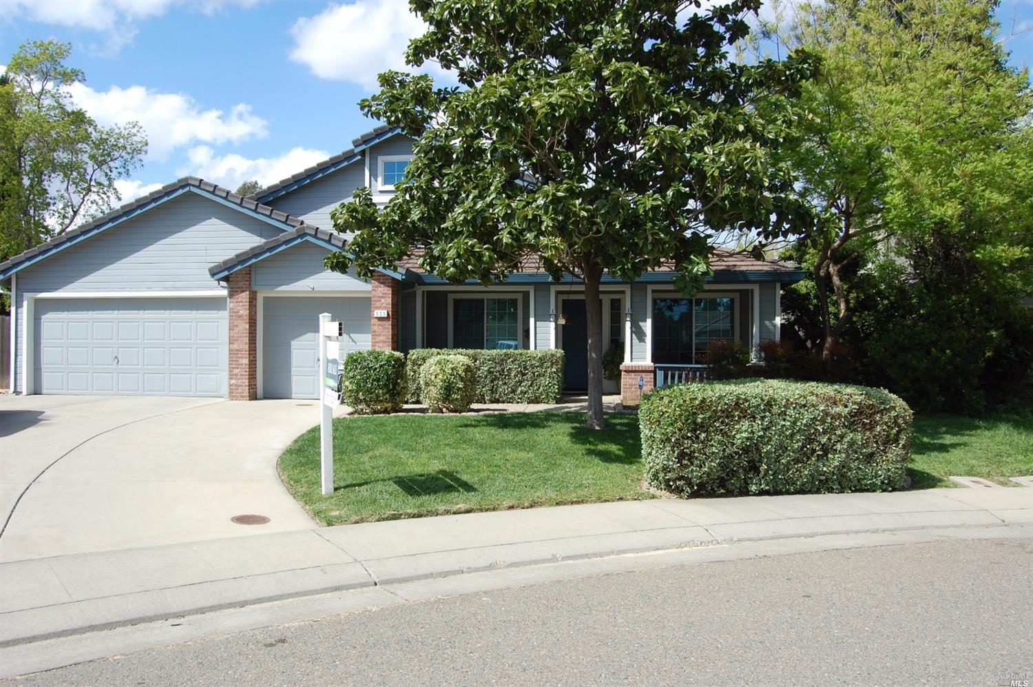 305 Brians Ct, Dixon, CA 95620 photo 2