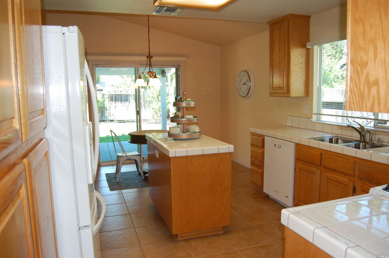 305 Brians Ct, Dixon, CA 95620 photo 24