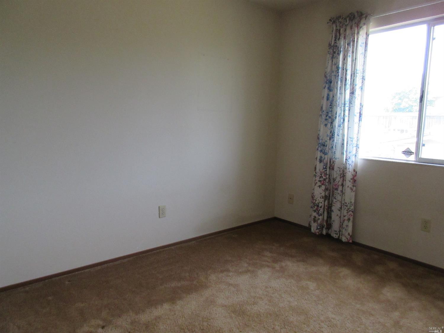 251 Mica Dr, Vallejo, CA 94589 photo 8