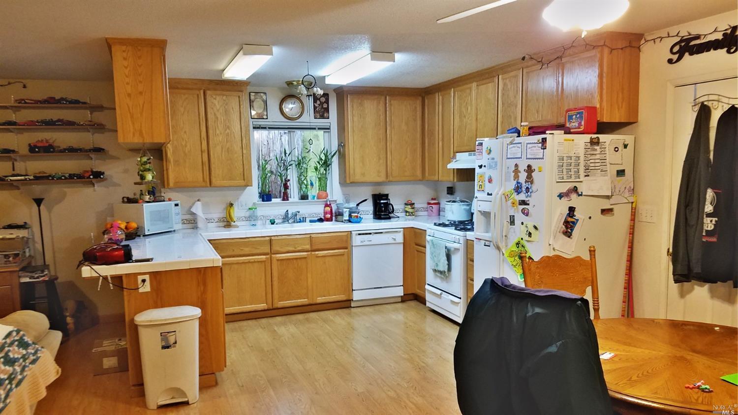 1390 Perch Way, Willits, CA 95490 photo 7