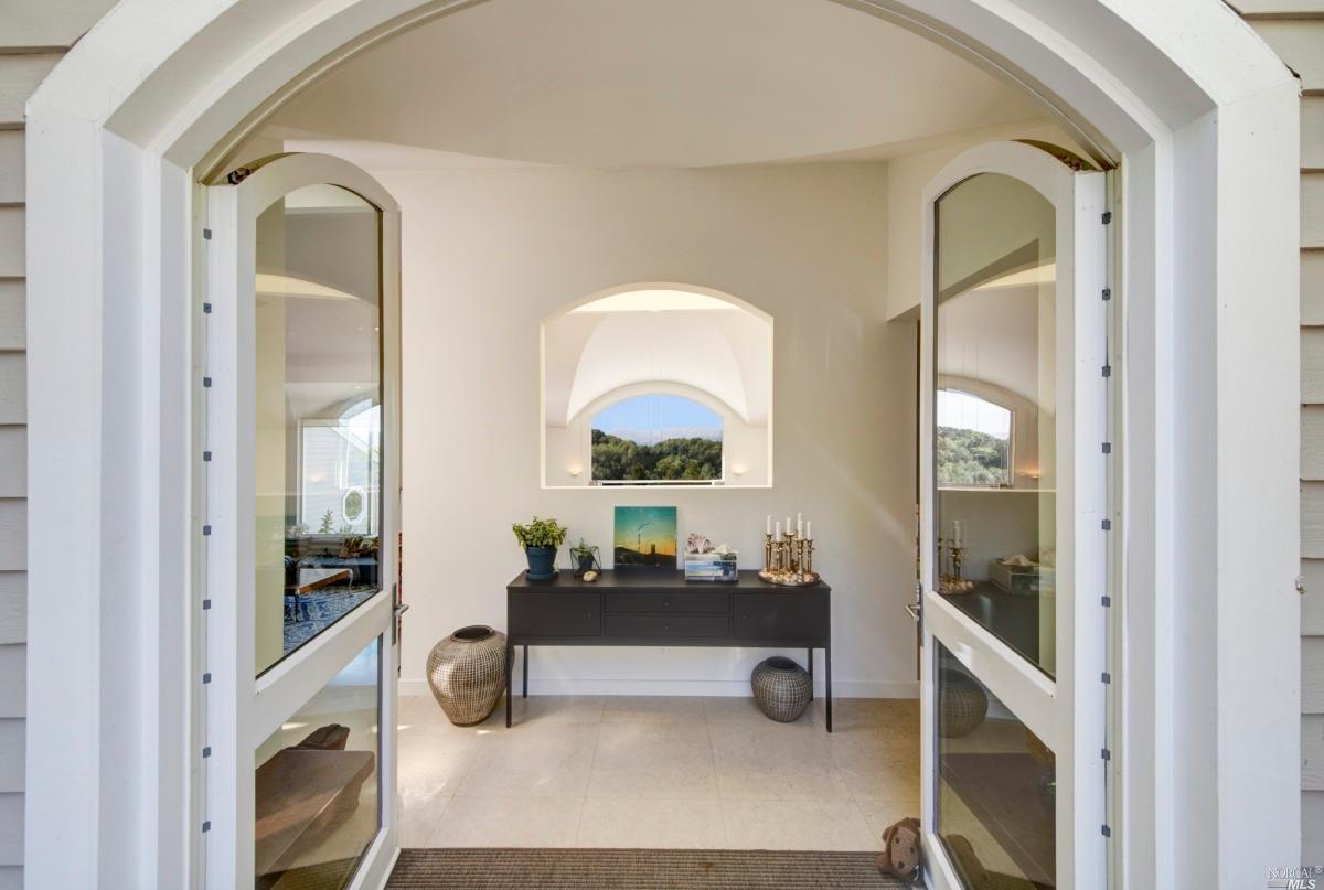 14 Albert Ln, Mill Valley, CA 94941 photo 2
