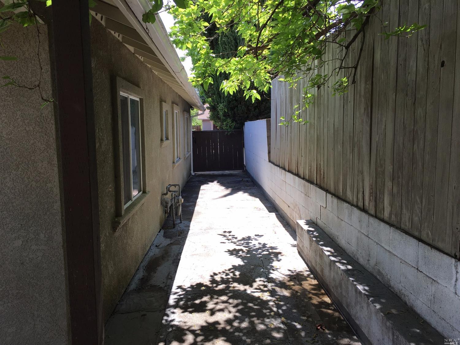 480 La Jolla St, Vallejo, CA 94591 photo 22