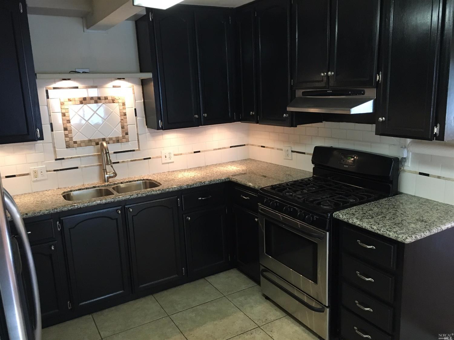480 La Jolla St, Vallejo, CA 94591 photo 8