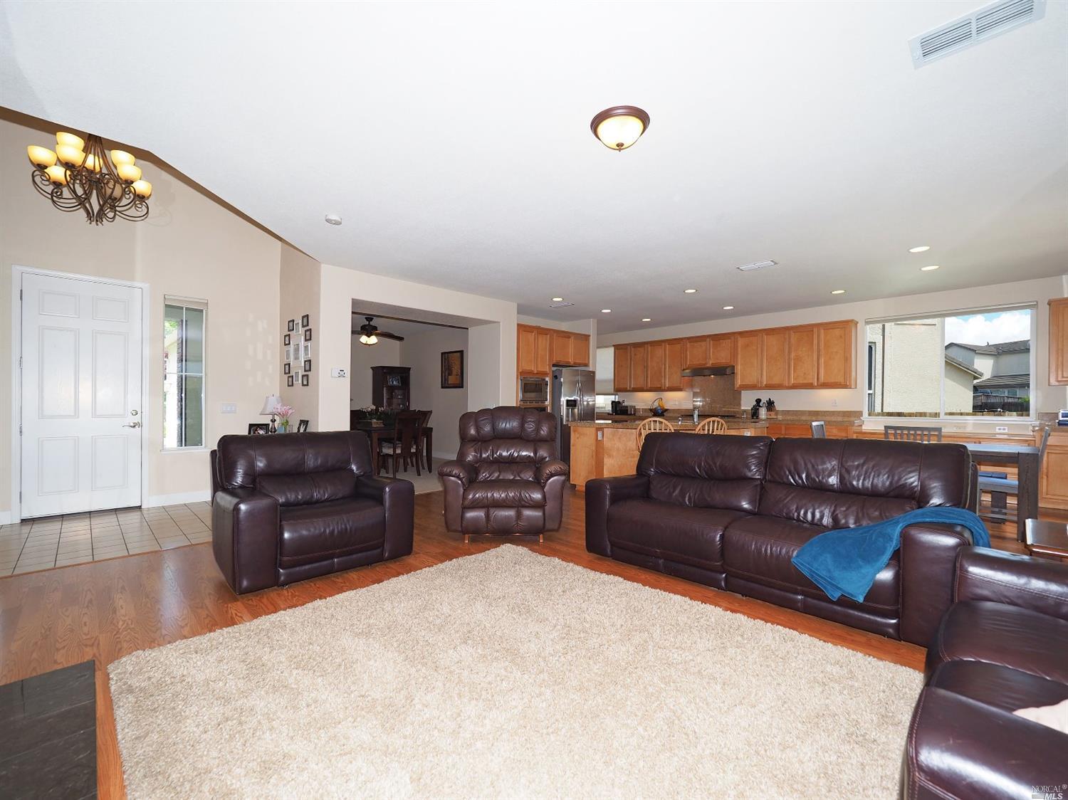 519 Sauvignon Pl, Windsor, CA 95492 photo 4