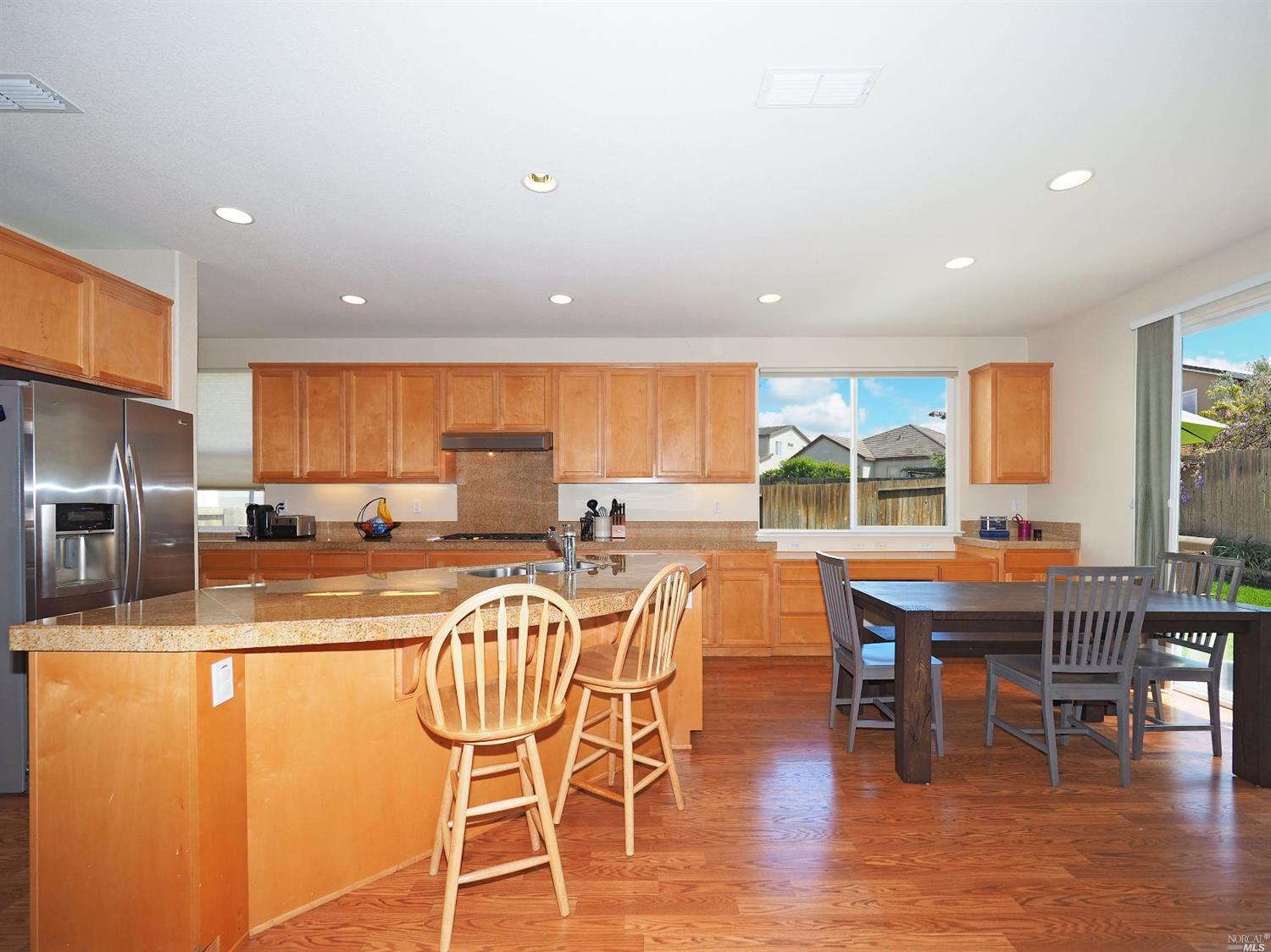 519 Sauvignon Pl, Windsor, CA 95492 photo 3