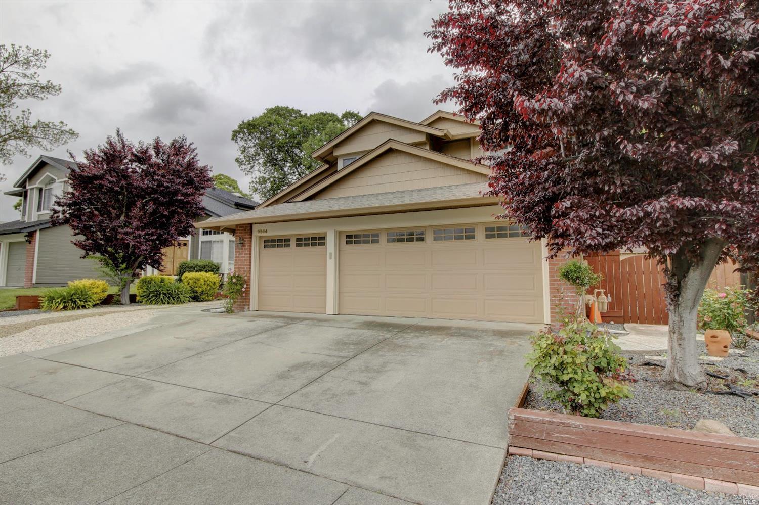 9564 Wellington Cir, Windsor, CA 95492 photo 3
